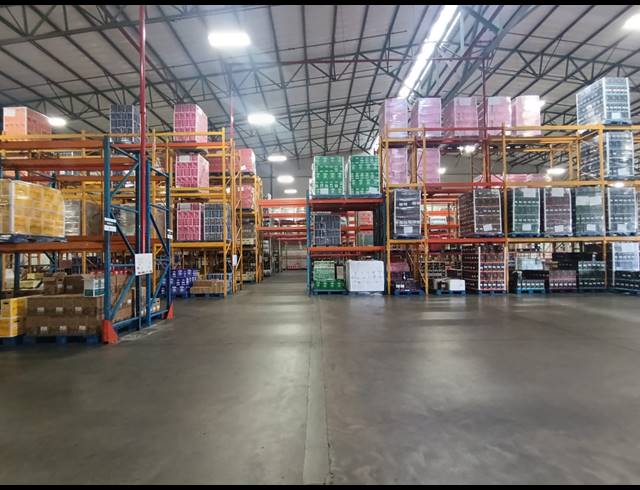 3,301M² WAREHOUSE TO LET IN NEW GERMANY